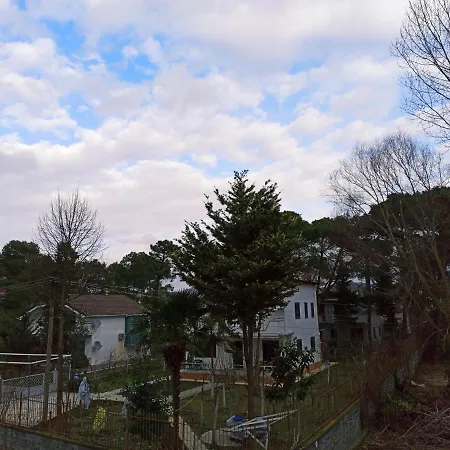 Lovely 2 * غوليم